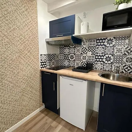 Douillet Avec Terrasse *
